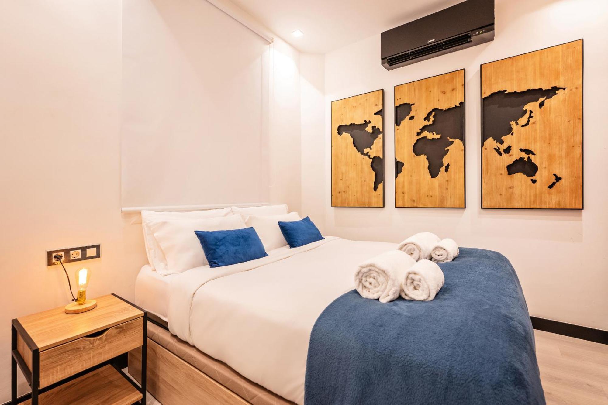 Midtown Luxury Apartments By Sweett Barcelona Room photo